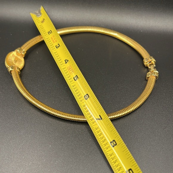 Vintage Monet enamel, faux pearl , heavy Omega chain necklace - Picture 6 of 7